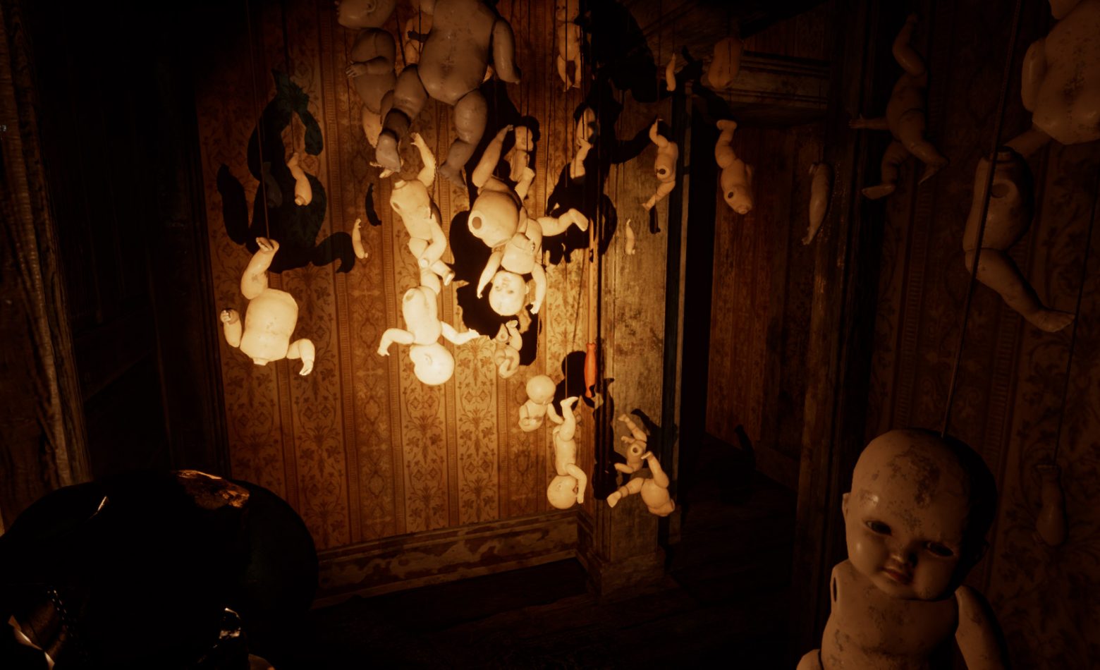 Horror dentro de casa em Silver Chains [Gameplay]